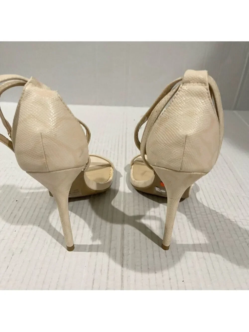 Women’s Wild Diva Lounge Beige Snake Print High Heels Size 8 US!